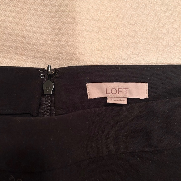 Black Loft Midi skirt - Picture 2 of 5